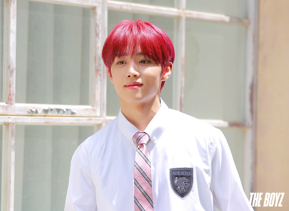 sunjaearchive's tweet image. [📸] THE BOYZ Behind The Scene Photos of Olatte Filming — SUNWOO 컷

🧃 naver.me/5QxEGme4

#THEBOYZ #더보이즈 #SUNWOO #선우