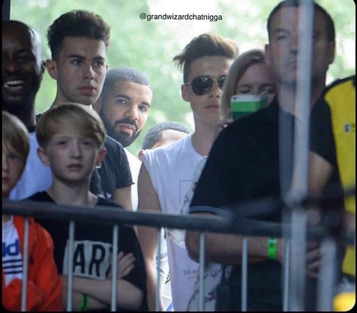 Drake saw this shit too and decided to mind his business