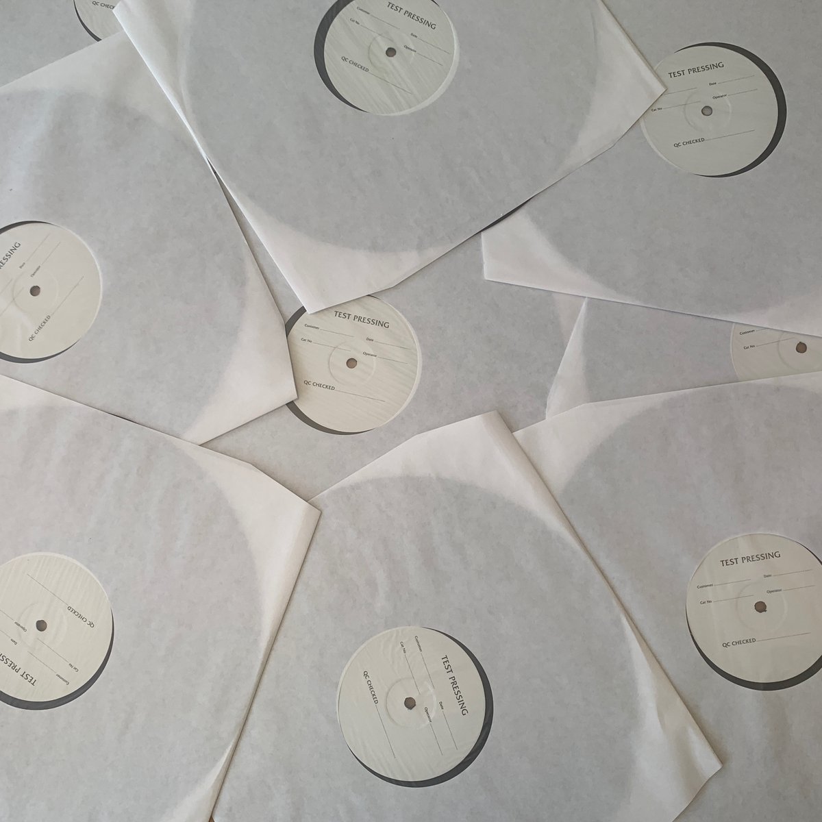 moshimoshimusic's tweet photo. Rare test pressing from Moshi Moshi archives - recent albums / EPs by @Dooomshakalaka, @aldous_RH, Summer Camp (@sankles & Jeremy Warmsley), @wpgonzalez, The Social Singing Choir and @soccer96band.
https://t.co/12rOJncBBk
#ILMONLINE #BANDCAMPFRIDAY https://t.co/Dl7xoFwmFm