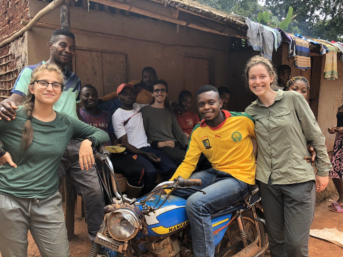 vanessa_pena8's tweet photo. Can’t believe it’s already been a year since my #fieldwork in Cameroon! #primatestudy #research 🐒 https://t.co/02pddwr3dM