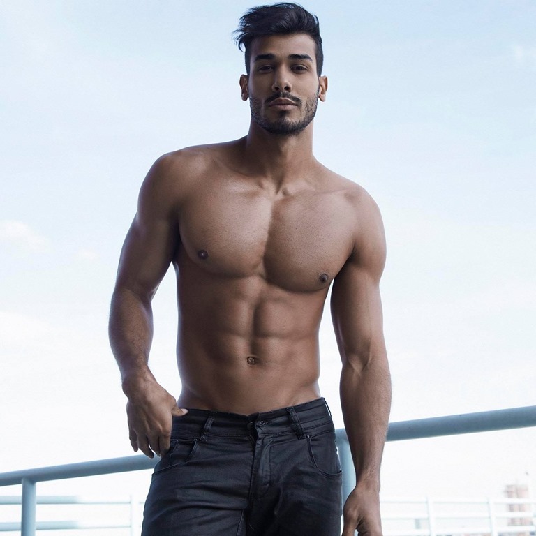 Eb_hgI-WkAIIJ42?format=jpg&name=900x900