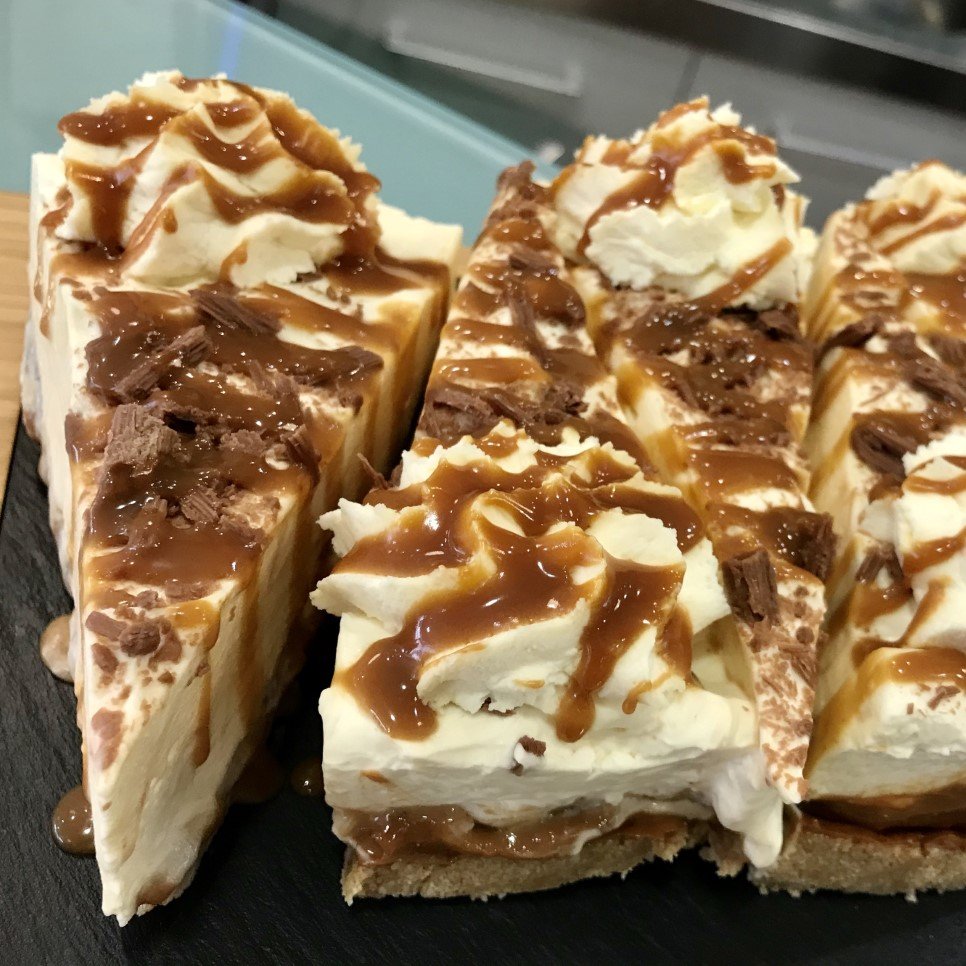 Simpsonsgarden's tweet photo. Happy Friday from everyone at Simpsons! It's a bit dreich out there today, so why not treat yourself to a tasty takeaway lunch? Delicious homemade food from our kitchen to your home, open until 3pm today!

#FridayFreeling #Takeaway #Lunch #HomeMade #Food #Inverness https://t.co/0KMztMHJzz