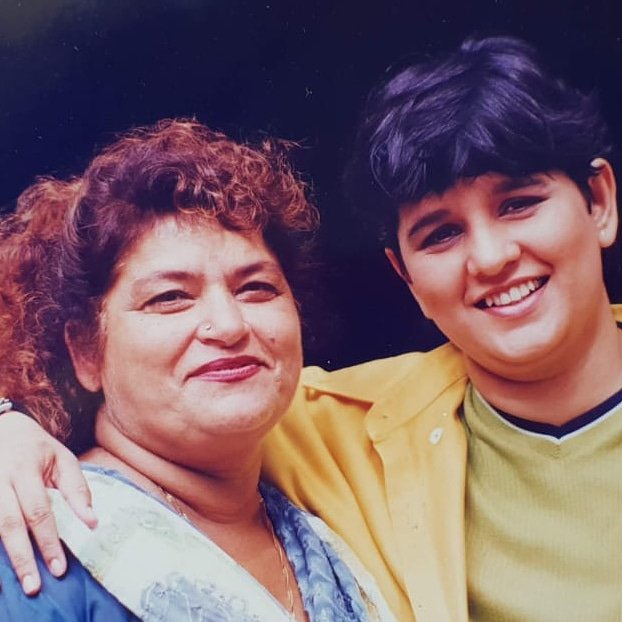 falguni pathak falguni pathak