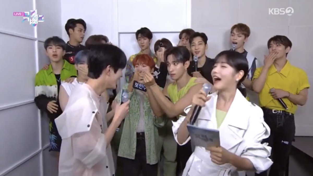 200703 mubank interviewsvt teasing bomin  the "bomin♡" on seungkwan's phone  BOMIN TOUCHING SEUNGKWAN'S ARM 