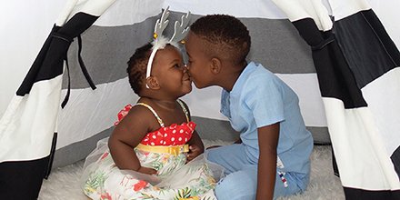 MumsMail's tweet photo. Last but not least is our PMB July edition!
Check out these cute cover stars - siblings, Msuthu (8) and Inothando (3). I just love the teepee by Funky Cotton! 
Thanks to Bronwyn Mckeown Photography for the stunning photo.
You can read the mag online here: https://t.co/0BtwV8MIpO https://t.co/1SSFooVg5i