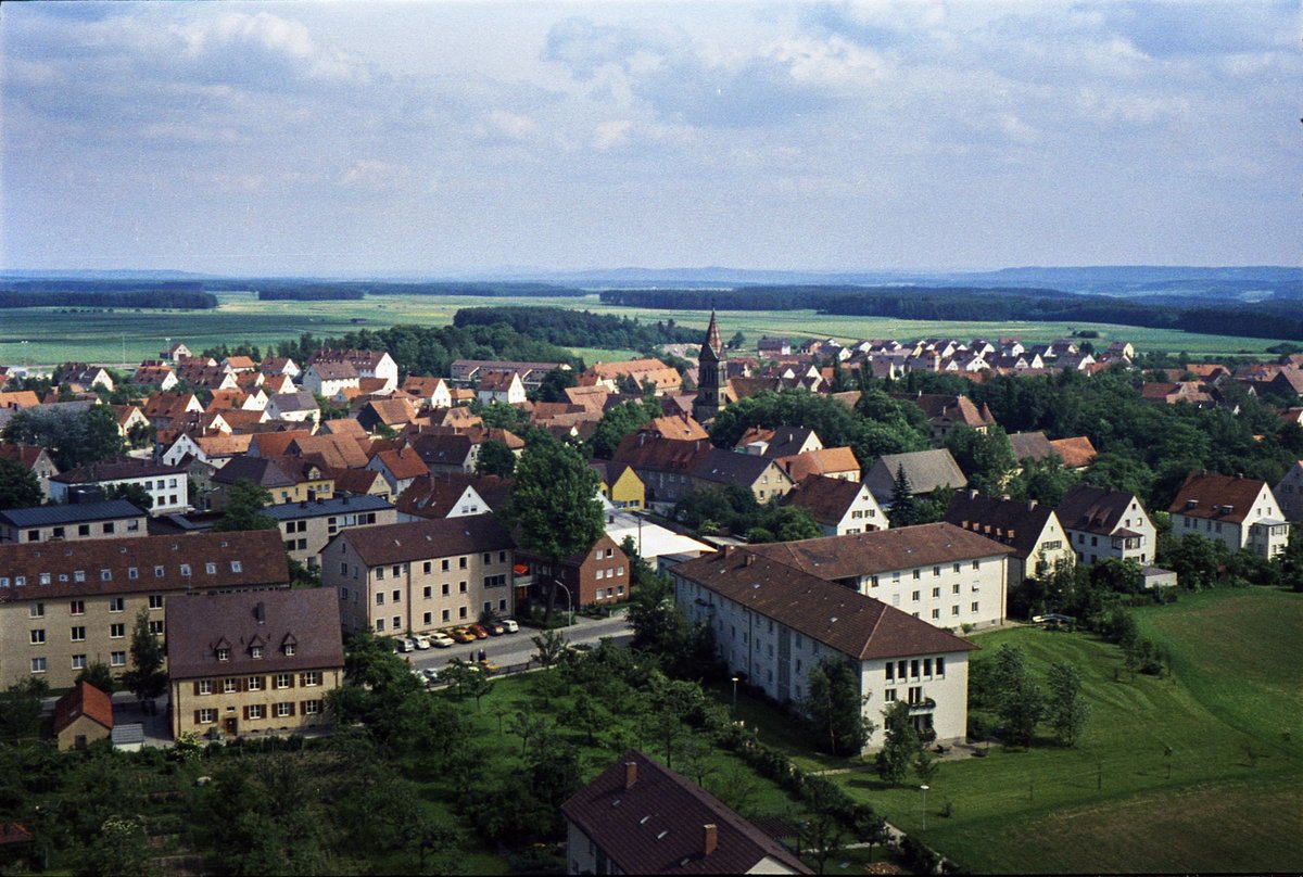 Zehntausende engagieren sich heute im Rahmen eines Freiwilligen Sozialen Jahres (#FSJ). Doch nur wenige wissen, wo die Idee eines solchen Jahres eigentlich herkommt. Die Spur führt ins Jahr 1954 - zur #Diakonie Neuendettelsau: bit.ly/2YW7dH4 #Freiwilligendienst #diakoneo