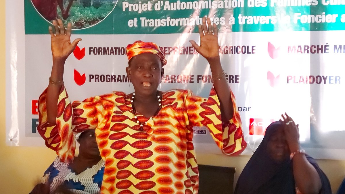 ellesfonc's tweet photo. Nous bouclons la série de  formations en Entrepreneuriat  agricole avec le groupement TÉ BON SÉ de la Commune 5. Nous remercions tous ceux qui nous ont  accompagnés et permis le succès  de cette étape! En route pour le Marché #EllesFonc le 15 juillet!!! 🤩 CC @ambafr_au_niger https://t.co/DiskzYjsMU