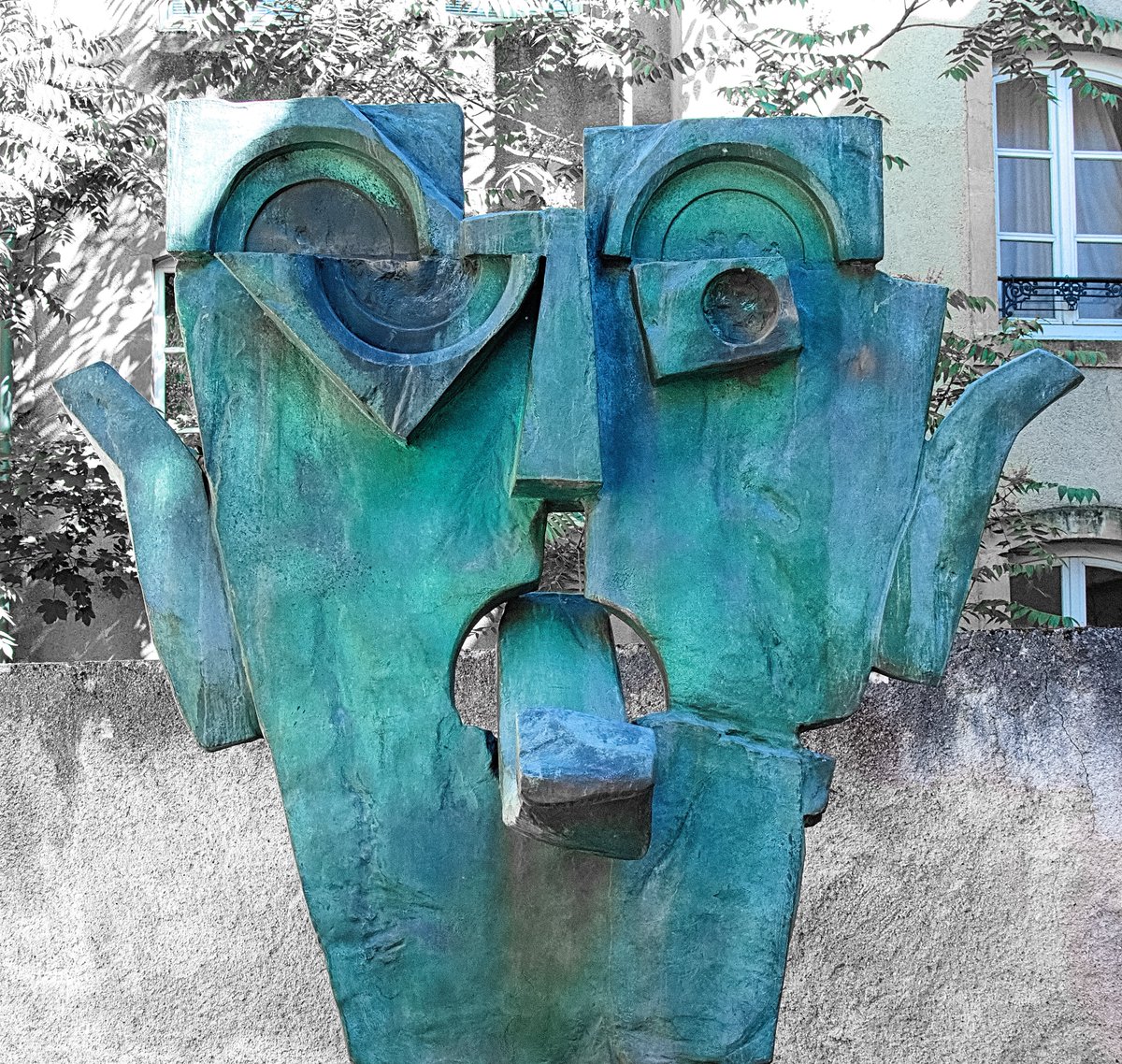Un_Bon_Mot's tweet photo. "Einstein", sculpture en bronze de Paul Flickinger, galerie CRIDART (@CRIDART) à Metz.
Artiste : https://t.co/hwWKAYbd0s
Photo : https://t.co/08RGh6qtd1
#Photo #Photographie #ArtContemporain #ContemporaryArt #ArtModerne #ModernArt #Sculpture #Bronze #Flickinger #Metz #Moselle https://t.co/B9sJF1iOsH