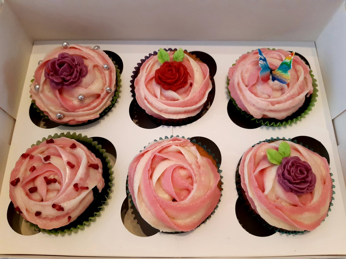 cherriebakes's tweet photo. Last 3 Mixed Boxes Avaliable Today for Collection or Local Delivery ❤
#cupcakes #collectnow #limitedavaliability https://t.co/WyalM2O3MA