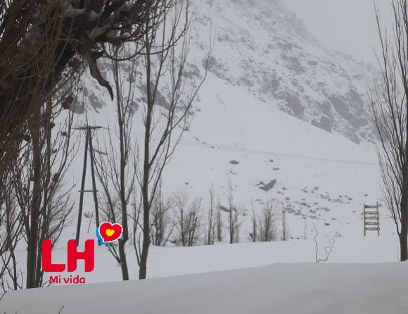 #CómoEstáElPaso #CristoRedentor #LasHeras 🚫 Horario de 9 a 21 hs. CERRADO. 🌡️Uspallata -1° | Punta de Vacas -3°| Puente de Inca -6° | Las Cuevas -8° ☁️ Nublado, viernes nevadas desde las 15 hs. Domingo ventana. Sigue inestable la próxima semana 🚫 #PasoPehuenche Cerrado.