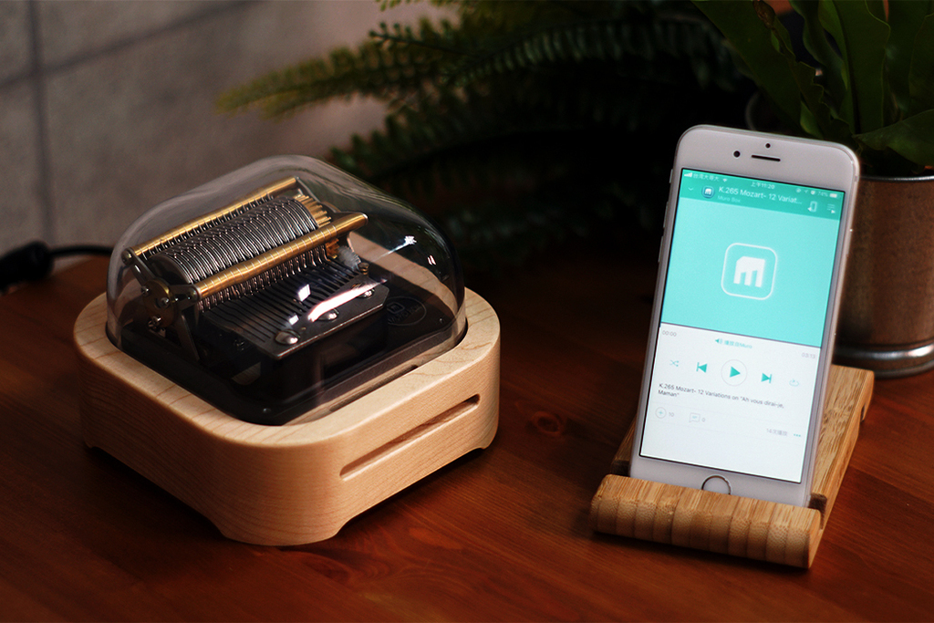interwebsstore's tweet photo. Muro Box, the First App-Controlled Music Box https://t.co/NPPn5XZ9sd https://t.co/6QFhxEURdZ