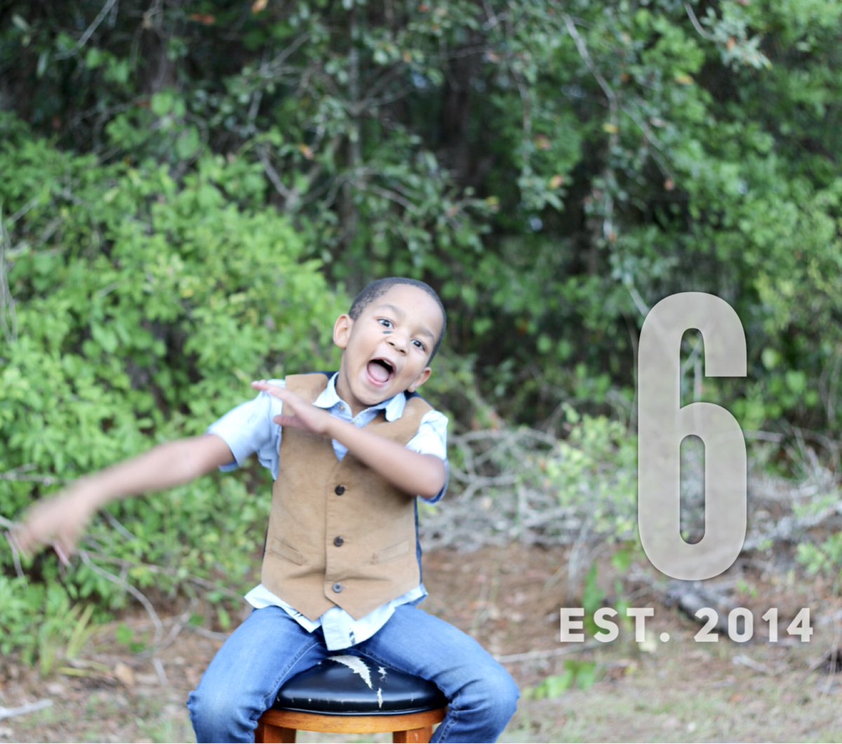 PastorMaxwell's tweet photo. 6 years ago God gave us a Prince 🤴🏽. Happy Birthday Philip! #Est2014 #BirthdayMood https://t.co/kKj0MuYhdF