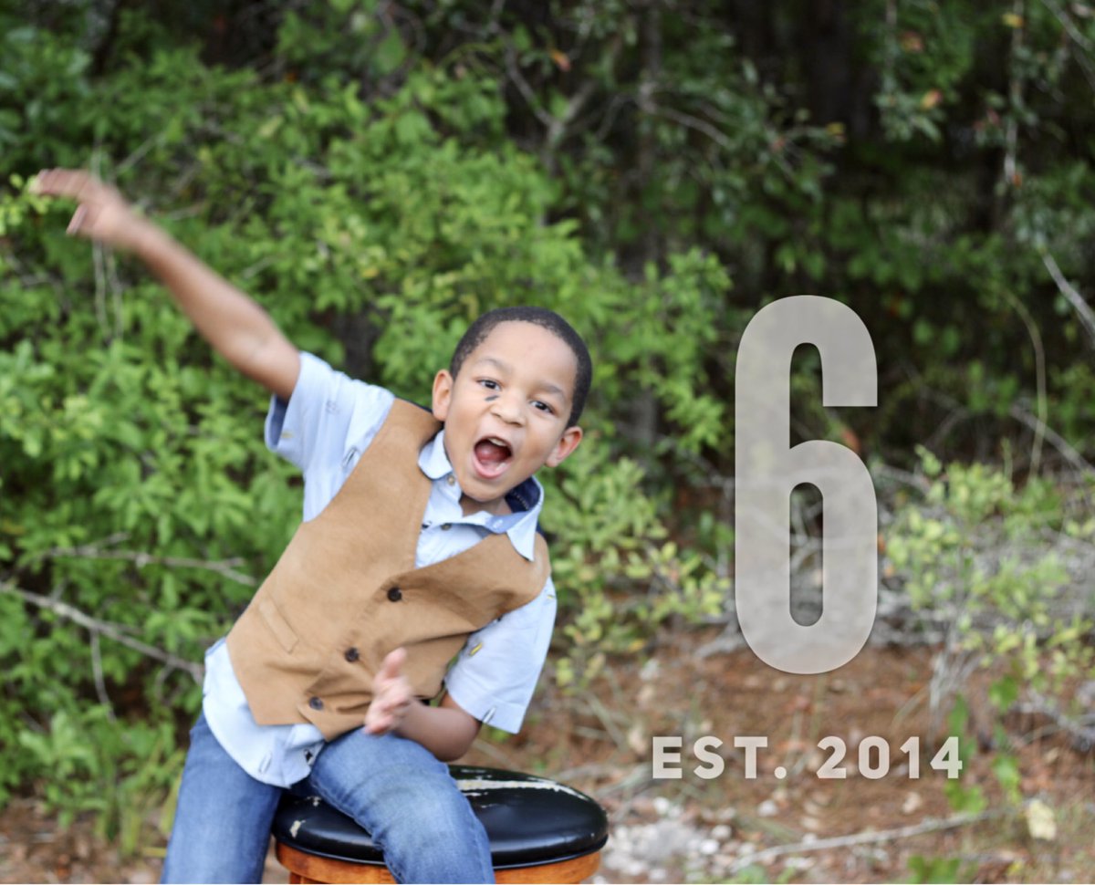 PastorMaxwell's tweet photo. 6 years ago God gave us a Prince 🤴🏽. Happy Birthday Philip! #Est2014 #BirthdayMood https://t.co/kKj0MuYhdF