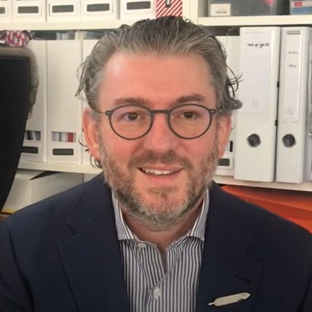send_forum's tweet photo. Today on #FindingYourFuture we have John Harrison,Creative Director at @GievesLondon. Join us at 3pm to hear about working in the fashion retail industry, selecting fabrics and patterns and his tips to get into design @DFNFoundation @send_forum @dfnsearch
https://t.co/16dk3M1aav https://t.co/TxXgjQq6Yc