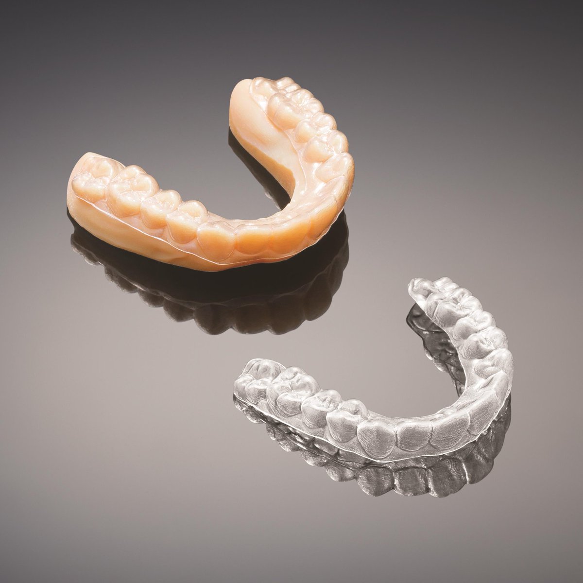 FullService_CDL's tweet photo. #Digital #dental #dentistry #crowns #clearaligners #allon4 #dds #zirconia #implant
Reducing shipping time, Saving-cost for you, just 48 hours after received files, Zirconia only 24 hours.
We have Professional team, Reliable quality, look forwards your inquiry. https://t.co/epxEk2w22T