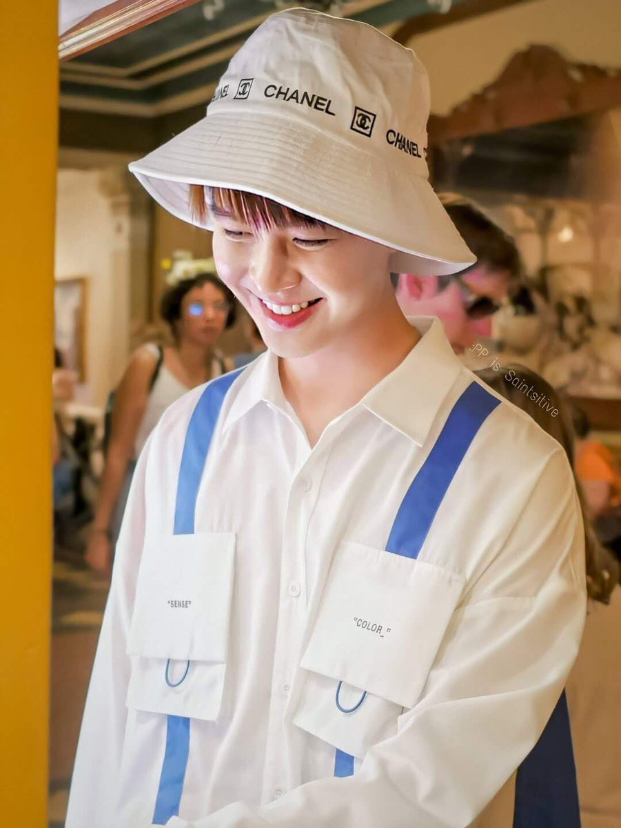 plggLOVEps's tweet photo. 愿我爱的这个男孩永远开心快乐，不被伤害。永远笑颜如花，帅气依旧♥♥♥♥♥♥♥♥♥♥♥♥
#AlwaysBeWithSaint https://t.co/MeOMHHDa20