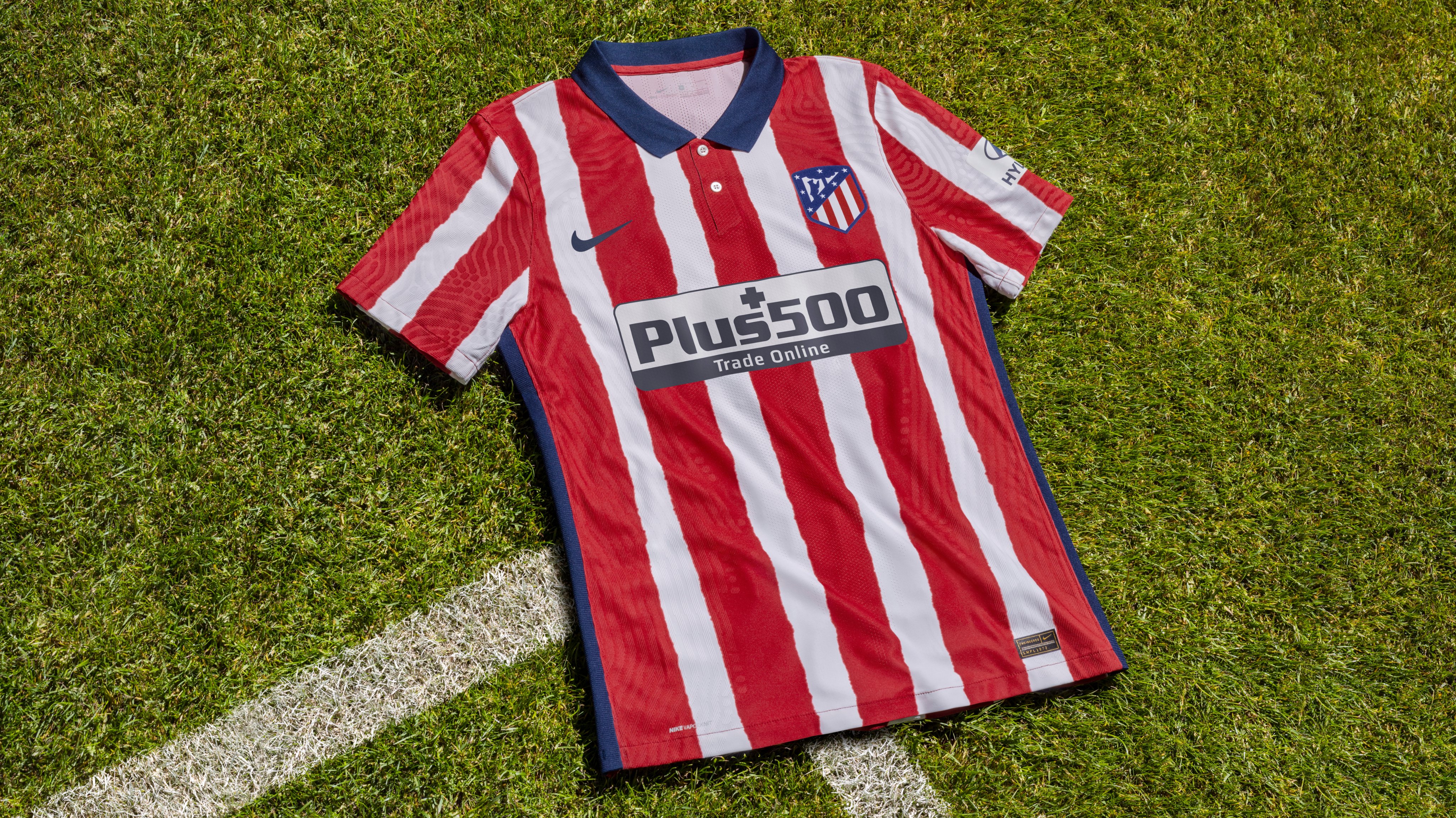 Se filtra la camiseta del Atlético con el antiguo escudo que ansiaba la  afición