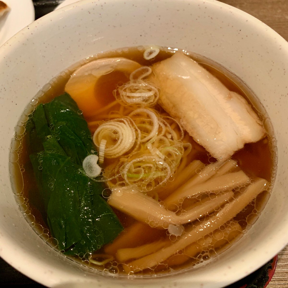 Masaki マレーシア子連れ移住 A Twitter Solaris Mont Kiaraにあるラーメン和司に息子と行ってきました 半チャンセットrm22 昭和を感じるあっさり鶏ガラスープです さて問題です このお店はある有名人のお店なのですが いったい誰のお店でしょうか 和司 サッカーの