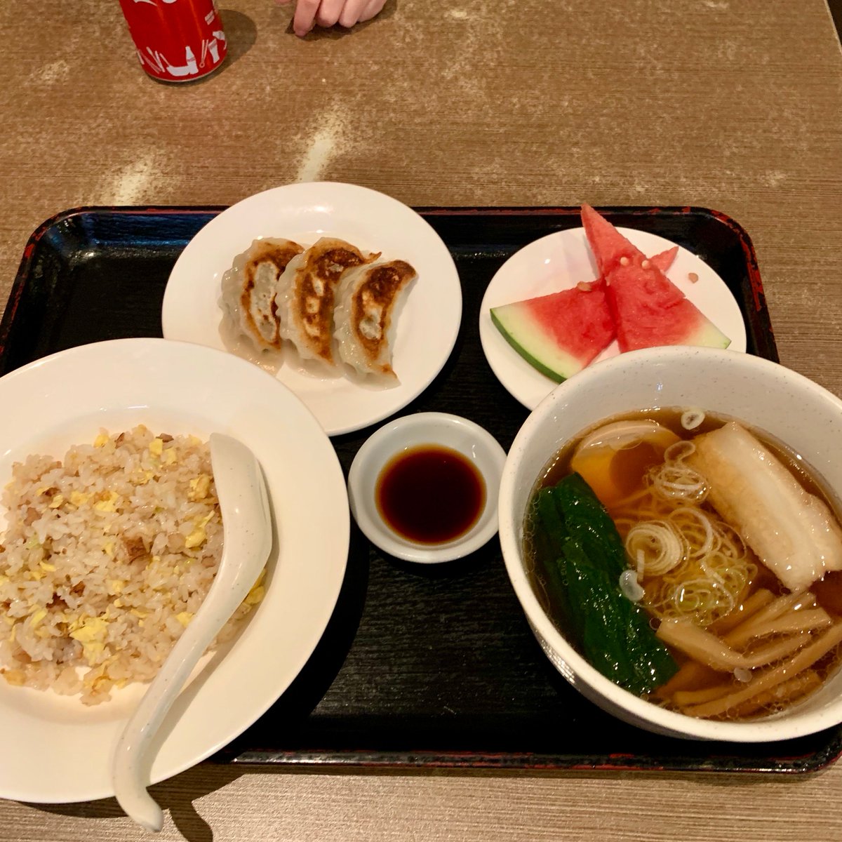 Masaki マレーシア子連れ移住 A Twitter Solaris Mont Kiaraにあるラーメン和司に息子と行ってきました 半チャンセットrm22 昭和を感じるあっさり鶏ガラスープです さて問題です このお店はある有名人のお店なのですが いったい誰のお店でしょうか 和司 サッカーの