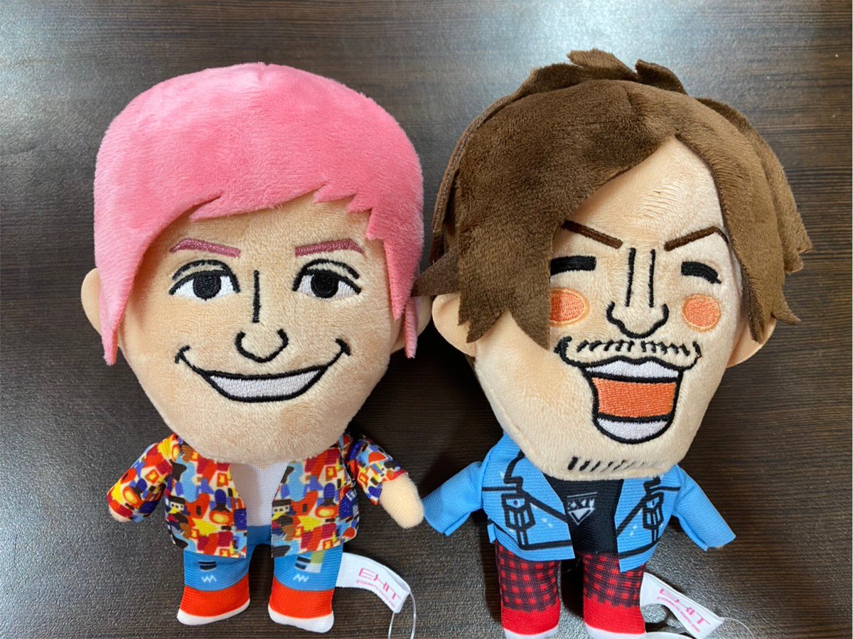 pico_bisai's tweet photo. EXIT チャラボイス付きぬいぐるみ投入しました😆✨
それぞれ3種類ずつボイスが流れます！
ぜひコンビで揃えてください(*´˘`*)💕

#EXIT #りんたろー #兼近大樹 
#プライズ https://t.co/gn2FCcNLgu
