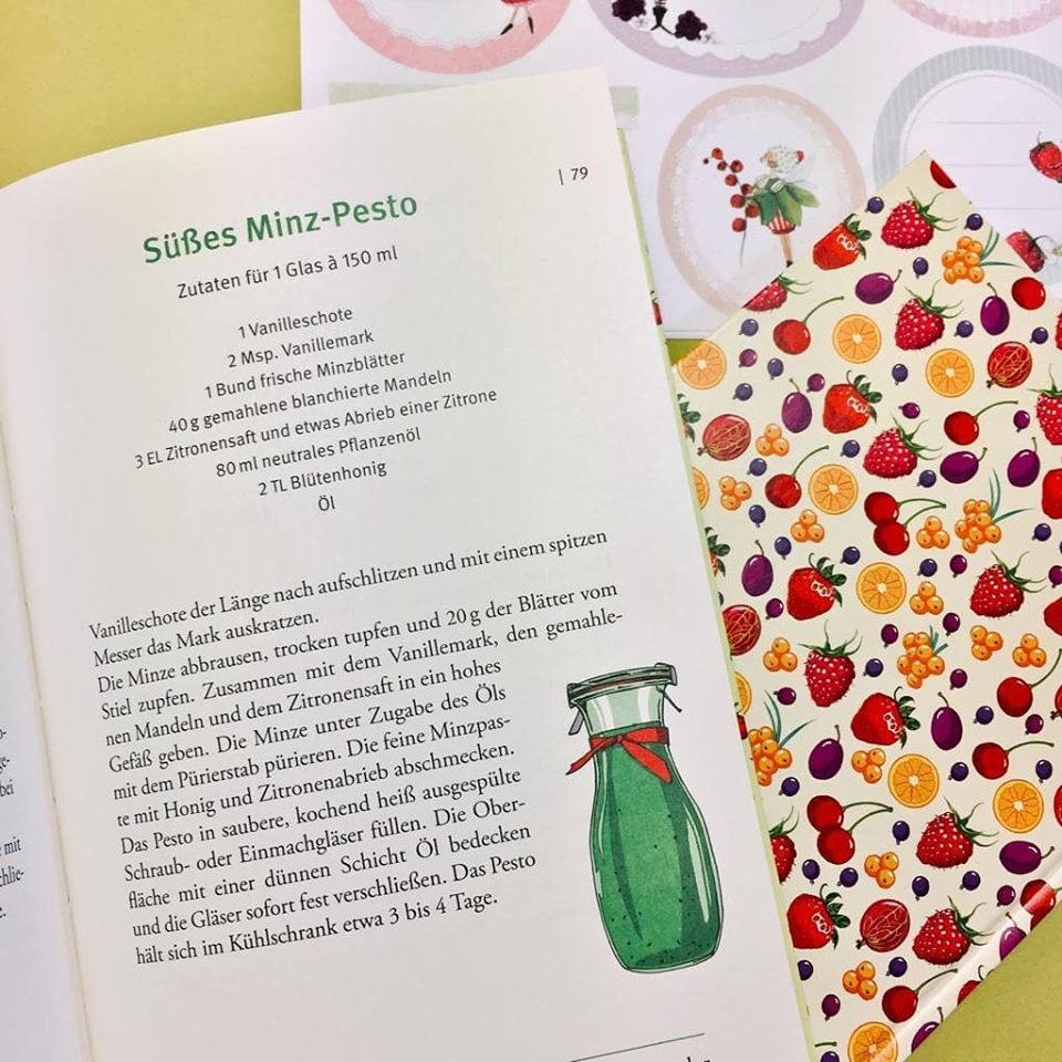 Erntezeit! Erdbeeren, Stachelbeeren+ Kirschen im Garten sind reif. Gute Ideen, was man neben dem Naschen noch damit anstellen kann, bieten die Bände aus der Insel-Bücherei. Hübsche Etiketten für die fertigen Gläser gibt es auch.

<a href="/inselverlag/">Insel Verlag</a> #Erntezeit #Einmachen #artundform