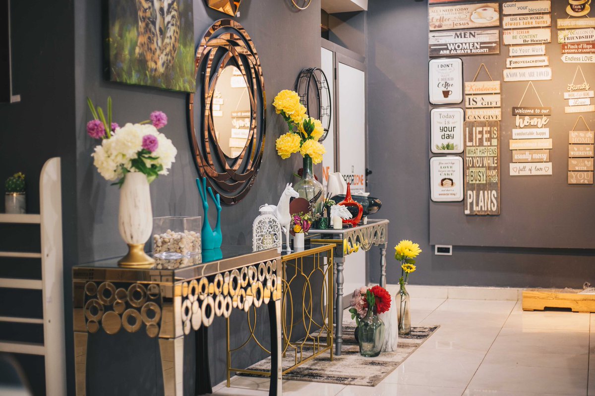 decorzonegh's tweet photo. Everyday is a new day. Smile, stay positive and give your best! ☺️❤️❤️

Do well to visit our safe zone soon 😉
#decorzone #interiordesign #decor https://t.co/44OhKWkHBT