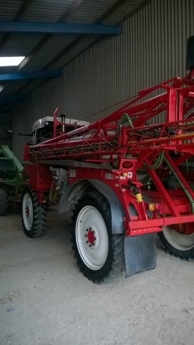 hannah_welman's tweet photo. For Sale Bateman Sprayer
RB 17 24m (2012) 5400 hrs
400l min pump
Twin line auto 10 sections on both lines
Accurate fert bars on line 2
Rear mounted vari-speed stocks slug pelleter
Reversing camera, Boom lights
Wheels 320/85/38 &amp; 680/55/26.5
FSH
Louth, Lincs
#Bateman #Cropsprayer https://t.co/6sGHUBv7oZ