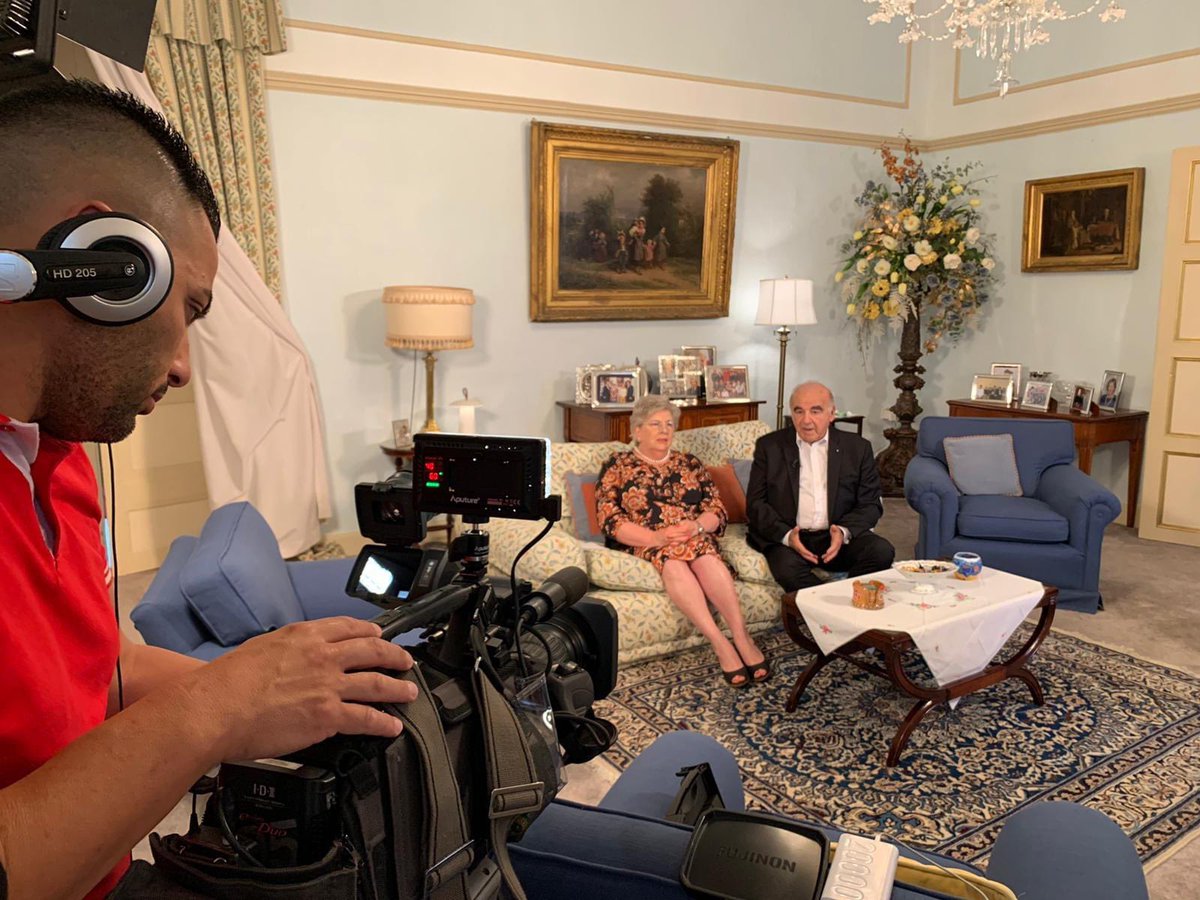 GeorgeVellaMT's tweet photo. Dalgħodu flimkien ma’ marti Miriam ġejt intervistat fil-programm TVAM. Appellajt għall-għaqda nazzjonali biex b’rieda tajba u determinazzjoni nimxu ‘l quddiem fid-dawl tas-sitwazzjoni politika preżenti.
Tkellimna wkoll dwar il-Covid-19, l-isfidi li għandna b’rabta ma’ #MCCFF. https://t.co/TpfKW6832L