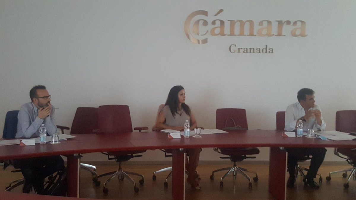 eugvaral's tweet photo. Empezamos el Tribunal del MBA de la Cámara!!!! Suerte a todos nuestros alumnos!!! #CCGranada https://t.co/of197tan7h