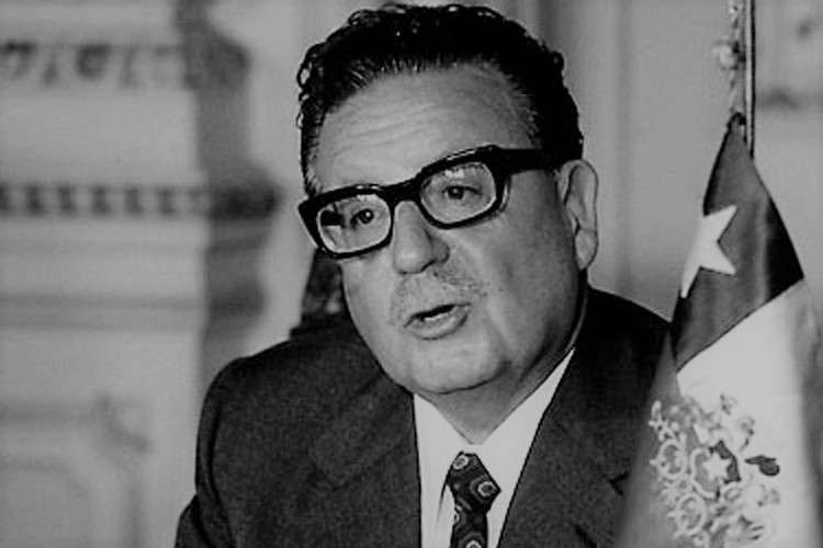 planplusweb's tweet image. Na današnji dan rođen je Salvador Aljende, čileanski predsednik čijim je svrgavanjem započeta jedna od mračnijih epizoda u istoriji Čilea...😏🇨🇱

planplus.rs/magazin/2020/0…