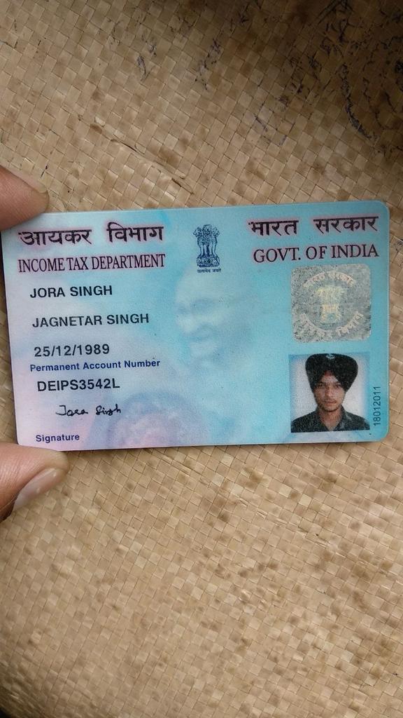 kamlesh_math's tweet photo. @OLX_India who is  this person he has an acc in olx +91 78968 91686 with this no https://t.co/8T8Q34x0cd