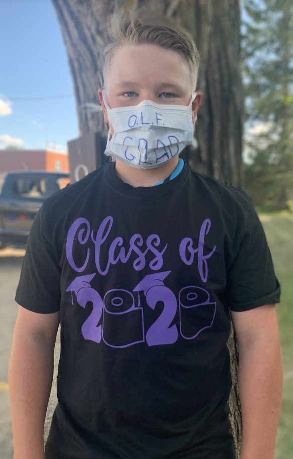 fatimaRCCDSB's tweet photo. Needless to say, it was not the usual Grade 7 Graduation ceremony, but we managed to keep our Fatima spirits up with some "OLF GRAD" smiles, and some physically distanced fun. These are just a few highlights... @RCCDSB  #FatimaForce https://t.co/2LTSzdRkv2