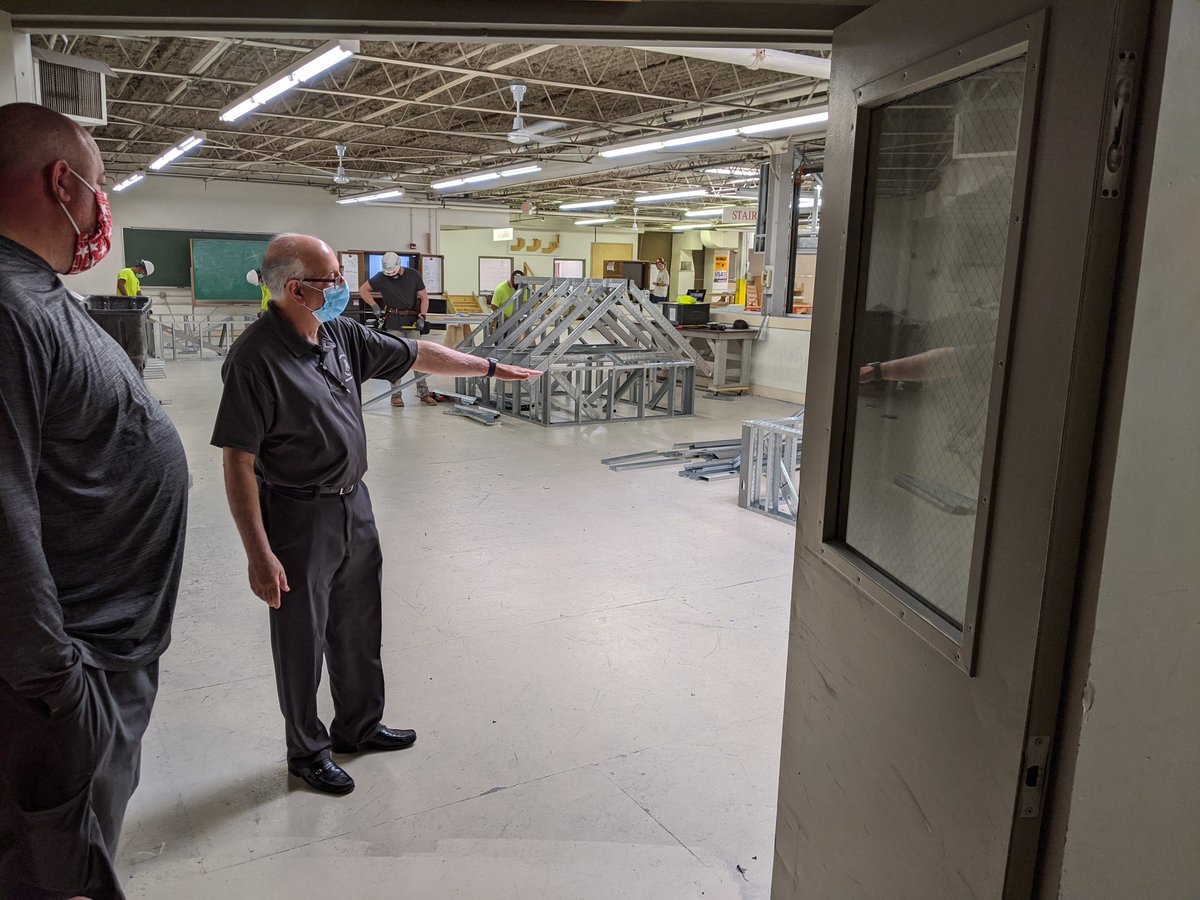 StaggSTEM's tweet image. @StaggHighSchool met with @CRCCarpenters to discuss how we can partner with our new Math in Construction course starting this year! Amazing seeing everything they do and the new technology available! We are getting excited for the new course! Stay tuned! #D230Works @CHSD230