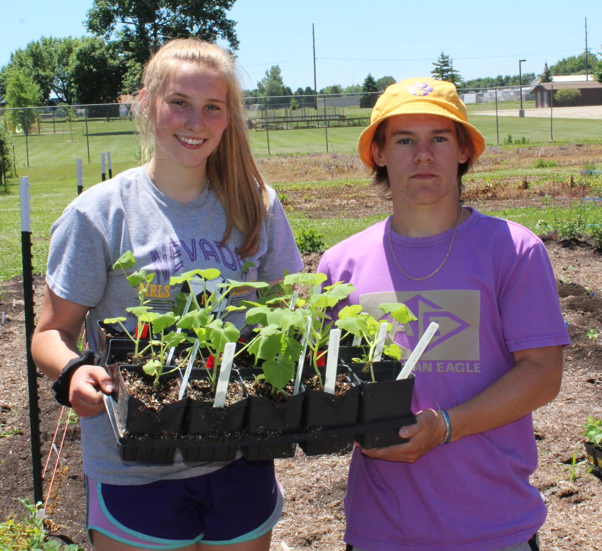 NevadaFFA's tweet photo. Evergreen garden doing quite well, keep up the good work Amelea & Keegan Jones ! broccoli, tomatoes, beans, peas, peppers, zucchini, squash, and watermelon #SupervisedAgExperience @iowaffa #eathealthy #nevadacubpride https://t.co/CGG1qjU0rw