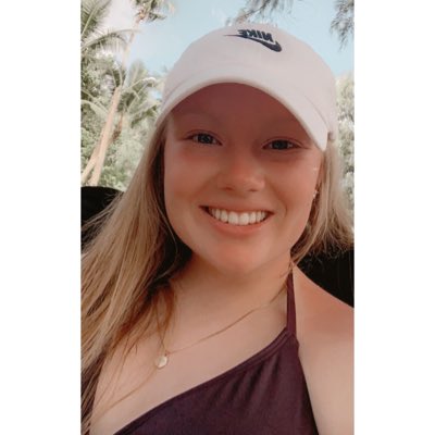 emilyyounggg10's tweet photo. Guam is the place to be ☀️ #NewProfilePic https://t.co/fOfteSb0r4