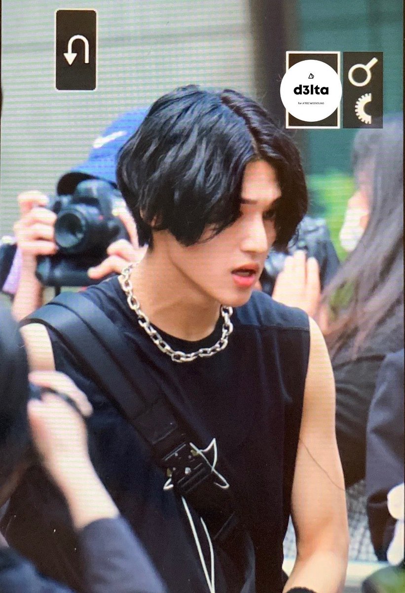 this thread is literally just so i can have all these god tier photos in one place for later reference