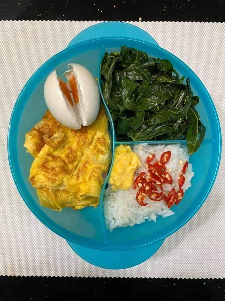 FoodViralMY's tweet photo. Menu diet guys. Slow slow berat turun nanti..

📷: darina sekeri https://t.co/H4A3AgP8zS