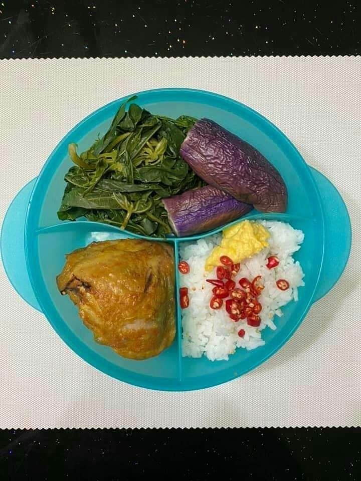 FoodViralMY's tweet photo. Menu diet guys. Slow slow berat turun nanti..

📷: darina sekeri https://t.co/H4A3AgP8zS