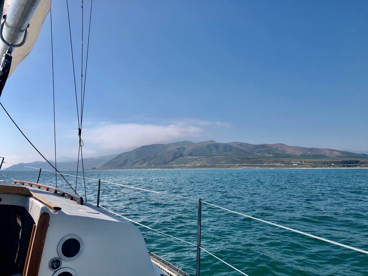 It’s a Beautiful day on the Pacific ocean off the coast of Ventura California!  Out here one can have a breather ♥️💞💗❣️