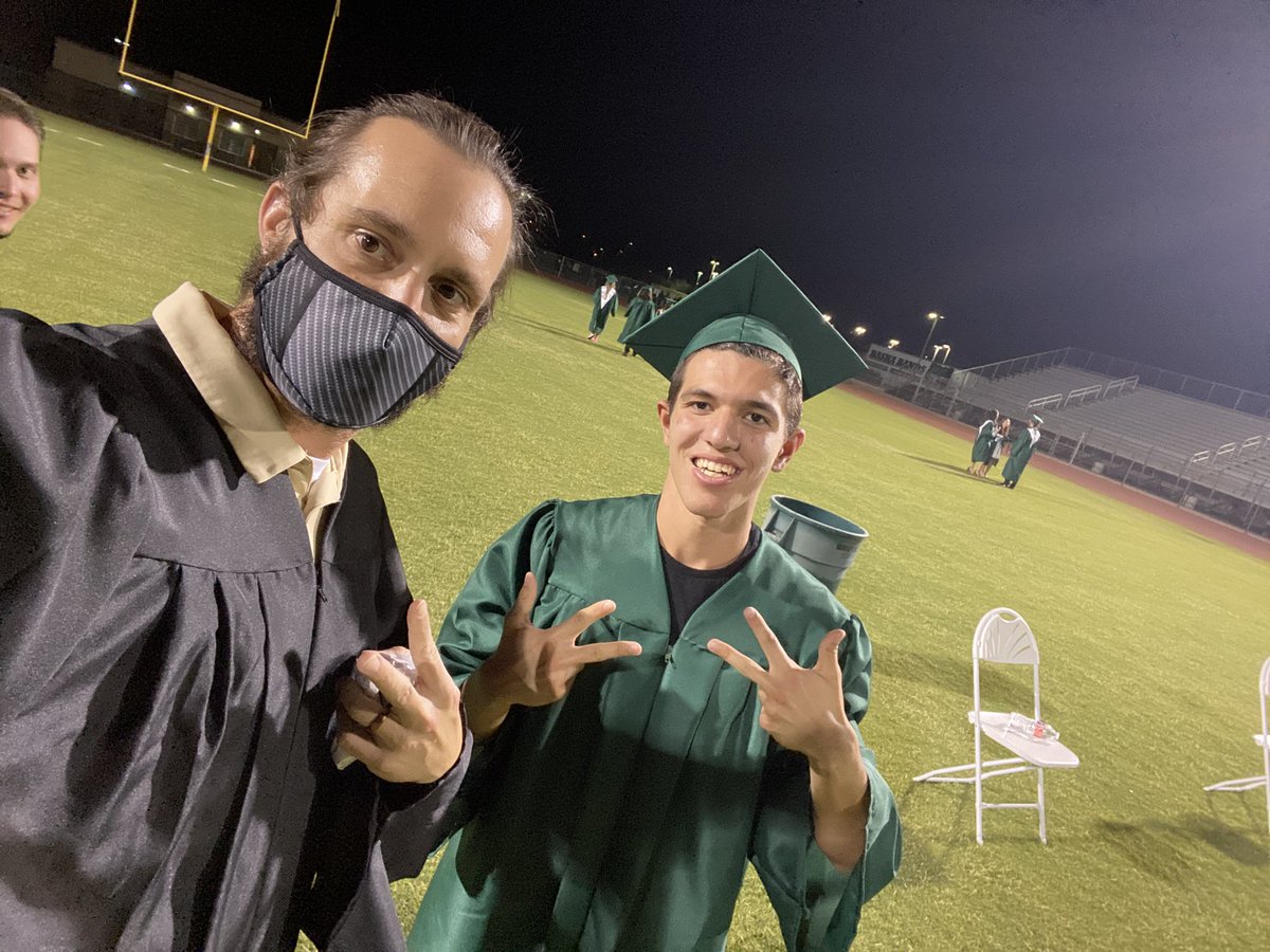 Coach_UngerLB's tweet image. Congratulations to my former students and athletes.  Now go conquer the world