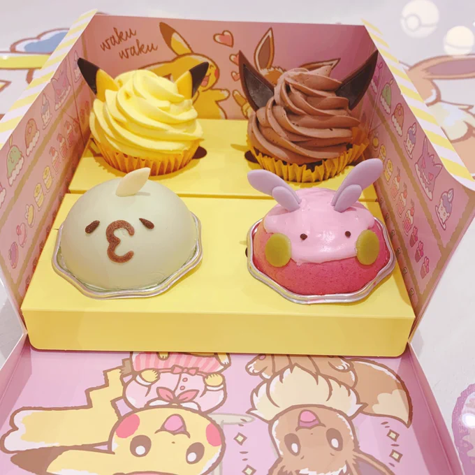 [速報]#ピカチュウスイーツ 新メニュー!無事にリリースされました?お店の内装イラストもちょっと更新されています、また後ほど、おしらせします??✨✨ 