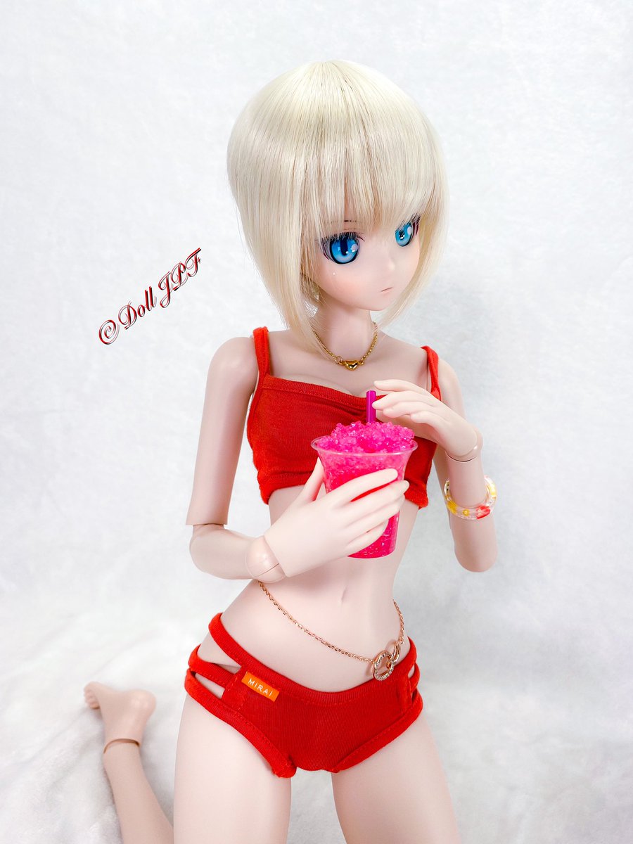AndroidPDF's tweet image. 玲ちゃん: かき氷🍧の季節だね💕 (≧▽≦)  .

Rei-chan: It is shaved ice 🍧 season💕 (≧▽≦)  .

#かき氷 #shavedice #nicebra #smartdollapparel #kikonchi 
#smartdoll #smartdollgourai #gourai #dolljpf #culturejapan #doll #fashiondoll #dollphotography #kawaii #pretty  #beautifulgirl