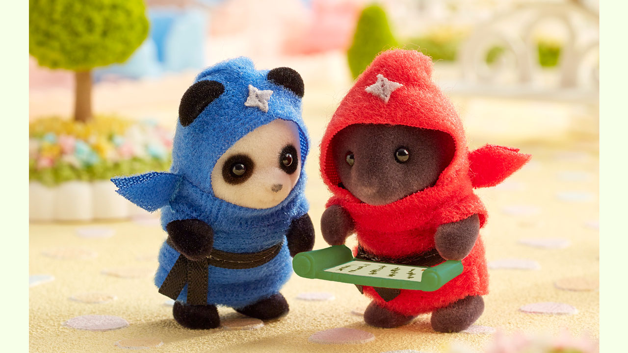 シルバニアファミリー - シルバニア　忍者 Amazon.com: Silvani Family Baby Ninja Trio C-66 : Toys & Games