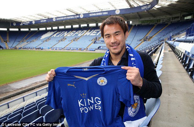 On this day in 2015: Shinji Okazaki signed for Leicester City Okazaki, one of the hardest working strikers in the 2015/16 Premier League, started 28 games scoring 5 goals 🇯🇵 #lcfc