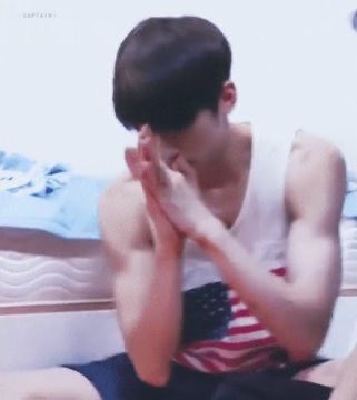 hsw_starlight's tweet photo. ฝันที่เมียอย่างดิฉันไม่กล้าฝัน  #HANSEUNGWOO https://t.co/0JDQdleHF4