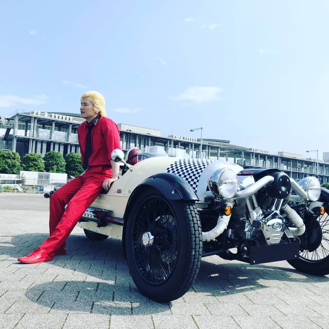 カズレーザー V Twitter モーガンの3wheelerに乗せて貰いました 激鬼渋ぃっす Morgan 3wheeler 世界一 カッコいい三輪車 シューマッハさんのyoutube くるまのchannel あたしは無免なので助手席 カズレーザー V Twitter モーガンの3wheelerに乗せて貰いました 激鬼渋ぃっす Morgan 3wheeler 世界一 カッコいい三輪車 シューマッハさんのyoutube くるまのchannel あたしは無免なので助手席