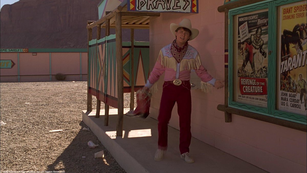 大物映画俳優で、映画監督、映画プロデューサーとしても有名な #クリント・イーストウッド👤さん。俳優デビューは1954年ですが、彼を有名 にしたのは1959年放送のテレビ西部劇「ローハイド」のロディ役。➡️続く