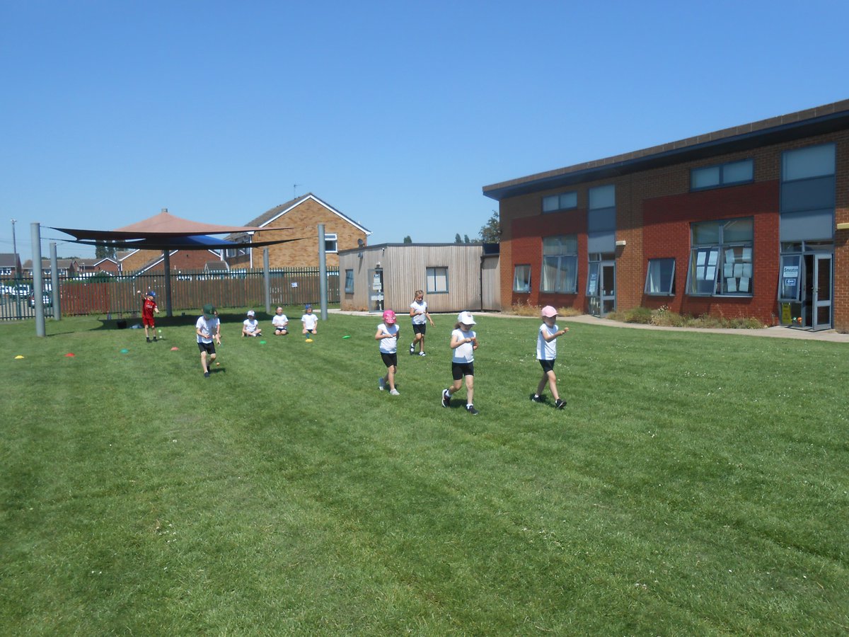 Sandholme30's tweet photo. Yr1 B Bubble concentrating hard on sports day. https://t.co/WXi4ugbzIP