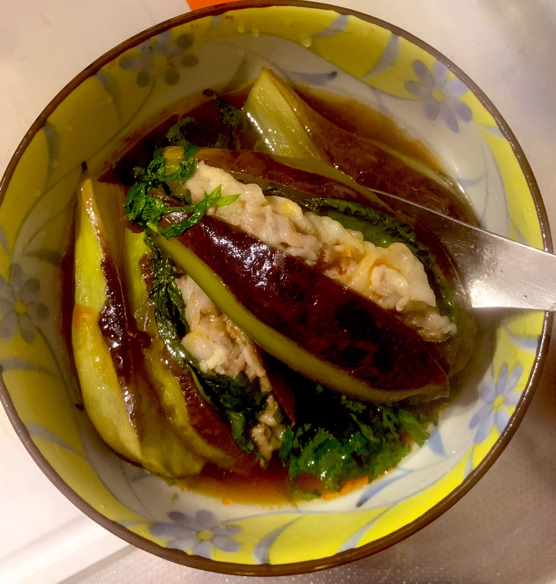 電子レンジで簡単調理！10分ほどで作れる、茄子と豚肉を使ったお手軽料理の作り方！