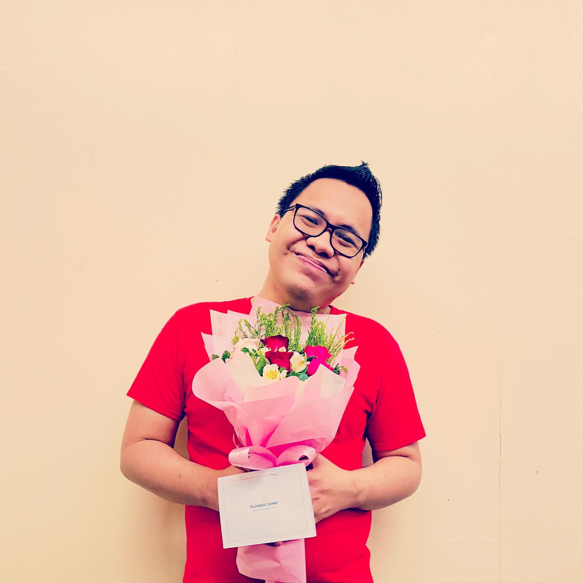 IAmEBeeBarney's tweet photo. Buhay ang mga bulaklak. 🌹 #FlowerChimp #PICPA2020APC https://t.co/GWFAJGyKhk